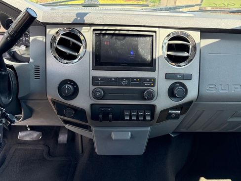 Used 2016 Ford F250 XLT w/ XLT Value Package AWD/4WD image 27