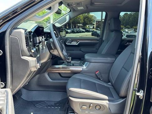 Used 2025 Chevrolet Silverado 1500 RST w/ Convenience Package II AWD/4WD image 13