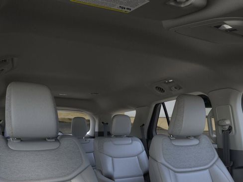 New 2026 Ford Explorer Active AWD/4WD image 22