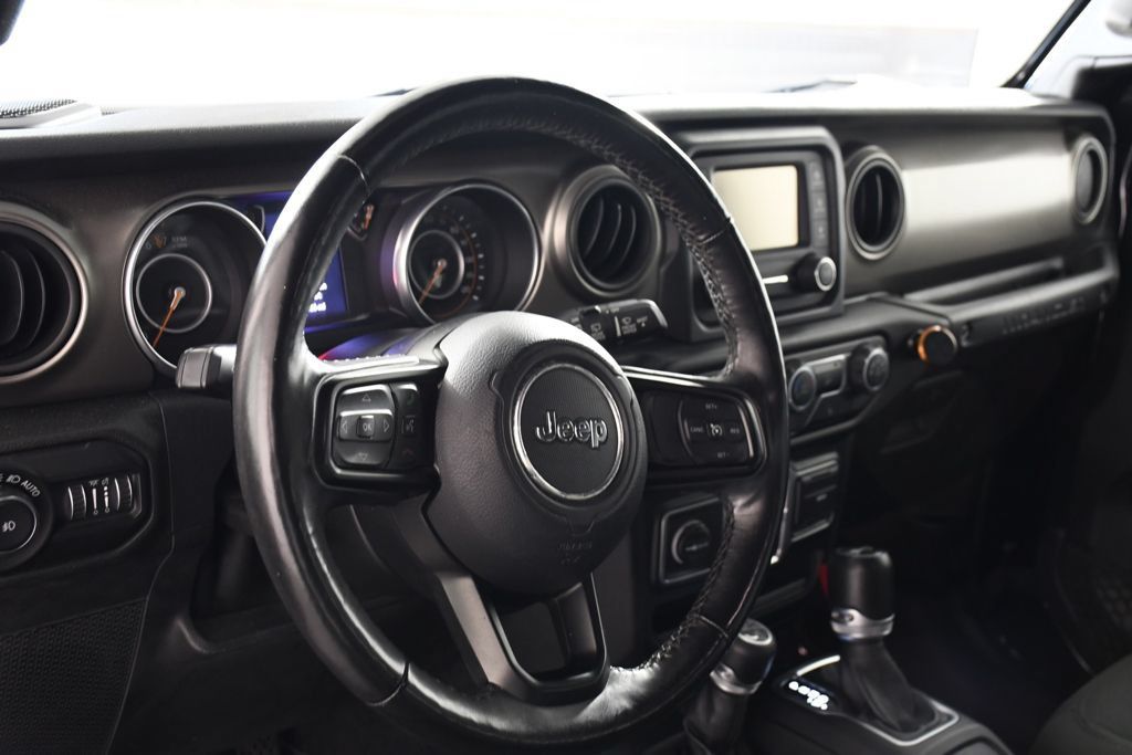 Used 2018 Jeep Wrangler Unlimited Sport S AWD/4WD image 12
