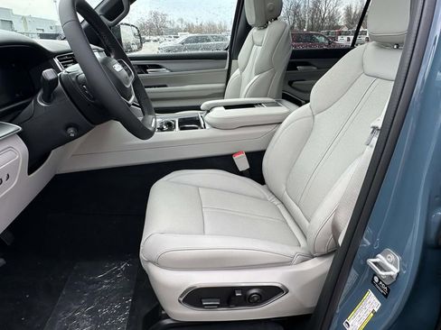 New 2026 Jeep Grand Wagoneer L Limited image 14