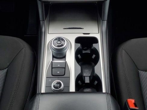 Certified 2023 Ford Explorer XLT image 16