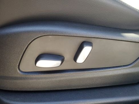 Used 2023 Cadillac XT6 Luxury image 18