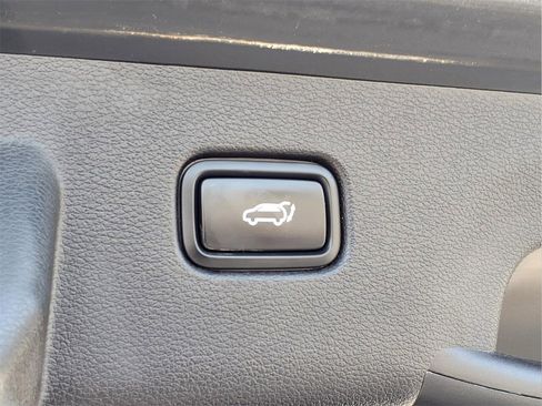 Used 2023 Kia Sportage SX image 7