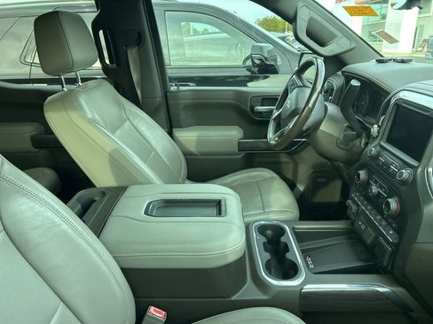 Used 2019 Chevrolet Silverado 1500 LTZ w/ Technology Package image 3