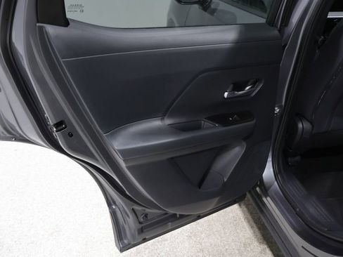 Used 2025 Nissan Kicks SV AWD/4WD image 19