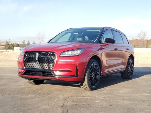 New 2026 Lincoln Corsair Premiere image 2