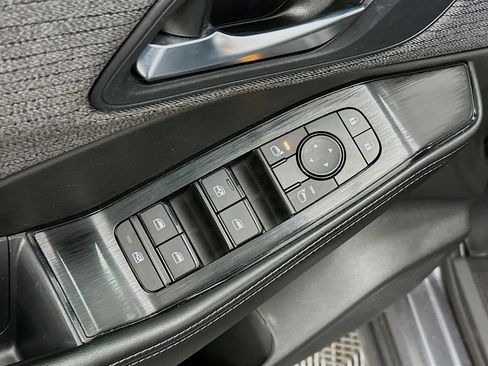 Used 2023 Nissan Rogue SV AWD/4WD image 15