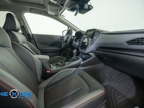Used 2025 Subaru Crosstrek 2.5i Limited w/ Crosstrek Mirror Package AWD/4WD image 40