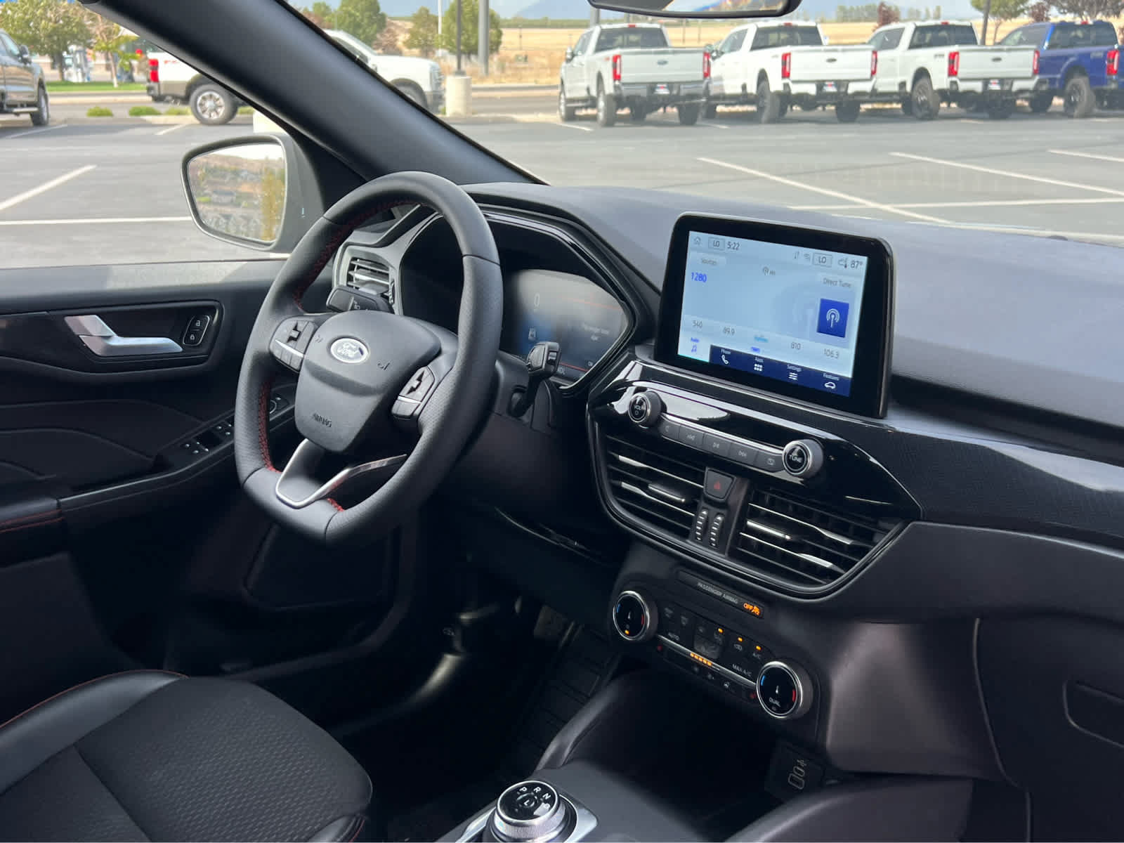 Used 2025 Ford Escape ST-Line Select AWD/4WD image 19