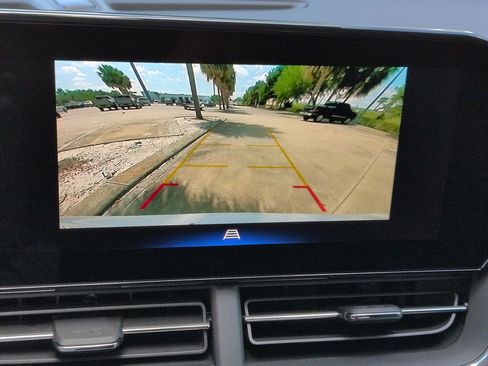 New 2026 Chevrolet Trax RS w/ Sunroof Package FWD image 17