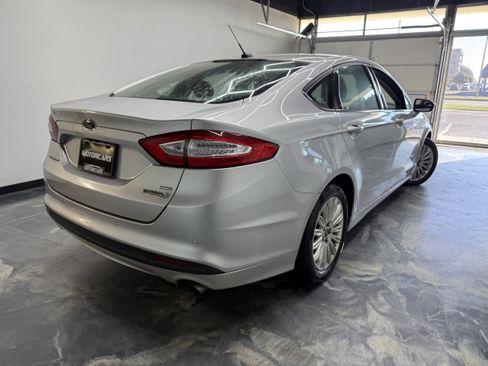 Used 2013 Ford Fusion SE image 3