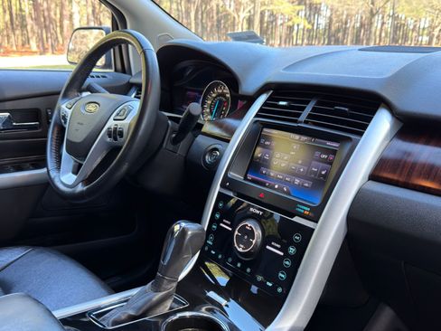 Used 2013 Ford Edge Limited w/ Driver Entry Pkg image 17