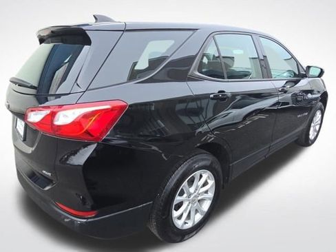 Used 2019 Chevrolet Equinox LS image 7