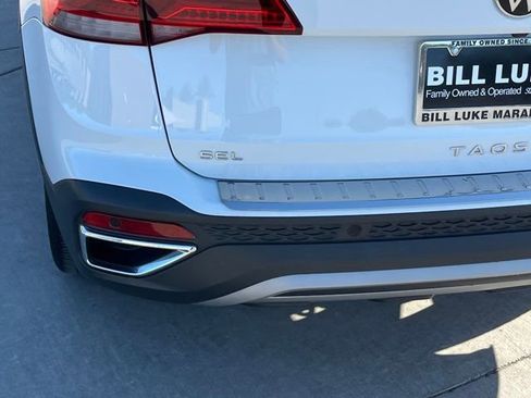 Used 2023 Volkswagen Taos SEL AWD/4WD image 9