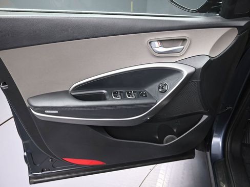 Used 2019 Hyundai Santa Fe XL SE w/ SE Premium Package 02 FWD image 10