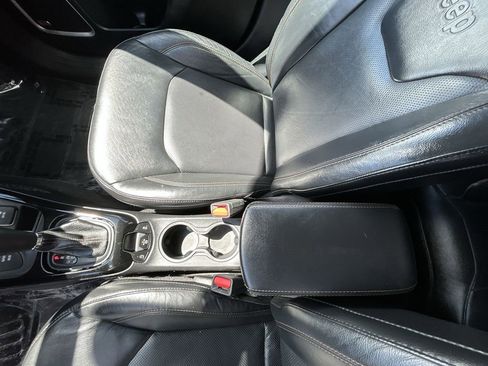 Used 2018 Jeep Compass Limited w/ Navigation Group image 22