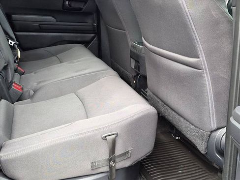 Used 2025 Toyota Tacoma SR5 AWD/4WD image 25