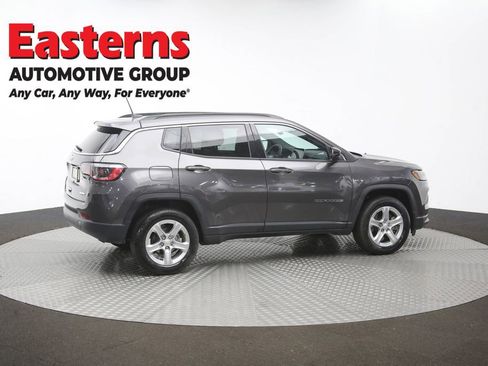 Used 2024 Jeep Compass Latitude AWD/4WD image 38