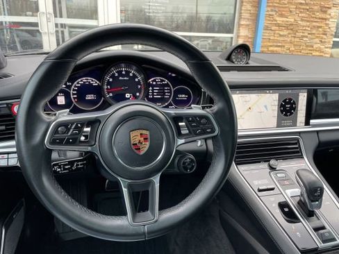 Used 2017 Porsche Panamera Turbo w/ Sport Chrono Package image 18