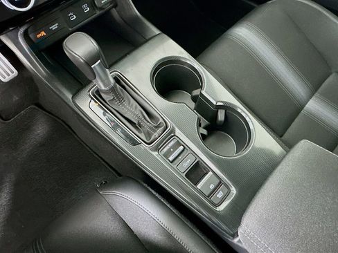 Certified 2025 Honda Civic Sport image 16