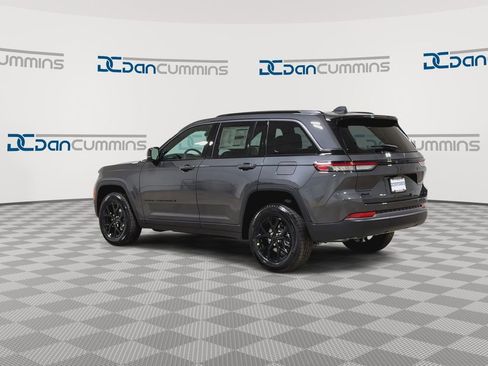 New 2026 Jeep Grand Cherokee 4WD image 6
