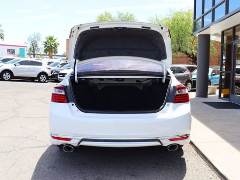 Used 2017 Honda Accord EX-L image 22