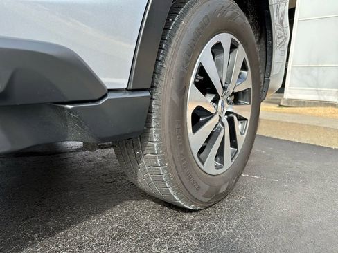 Used 2022 Subaru Outback 2.5i image 12