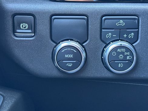 Certified 2024 GMC Sierra 1500 Elevation RWD image 35