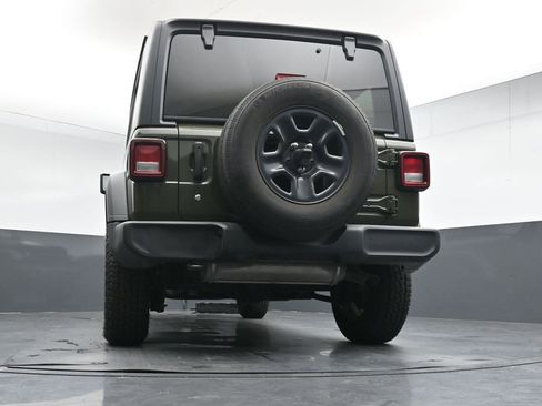 Used 2023 Jeep Wrangler Unlimited Sport AWD/4WD image 34