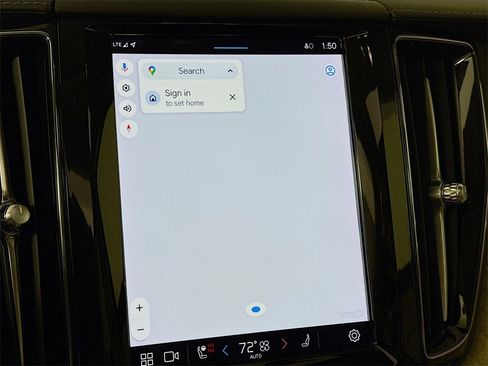 Used 2023 Volvo XC60 B6 Ultimate w/ Climate Package image 14