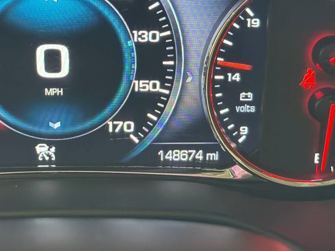 Used 2019 GMC Acadia Denali w/ Technology Package FWD image 44