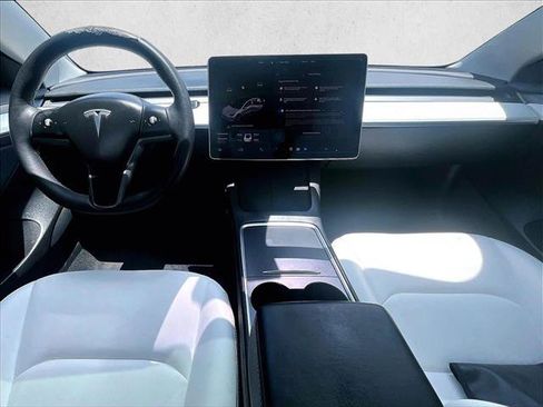 Used 2021 Tesla Model 3 Standard Range Plus RWD image 16