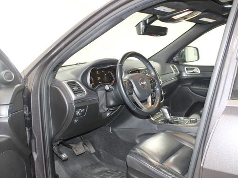 Used 2021 Jeep Grand Cherokee Limited w/ Trailer Tow Group IV image 26