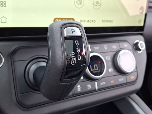 New 2026 Land Rover Defender 110 S AWD/4WD image 17