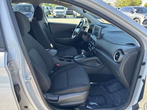 Used 2022 Hyundai Kona SEL FWD image 28