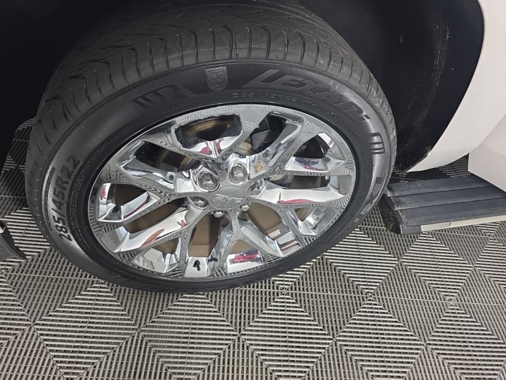 Used 2020 GMC Yukon Denali w/ Denali Premium Package AWD/4WD image 10