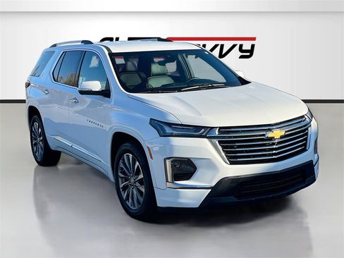 Used 2023 Chevrolet Traverse Premier w/ LPO, Floor Liner Package image 1