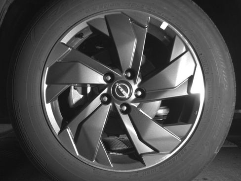 Used 2025 Nissan Rogue SV image 12