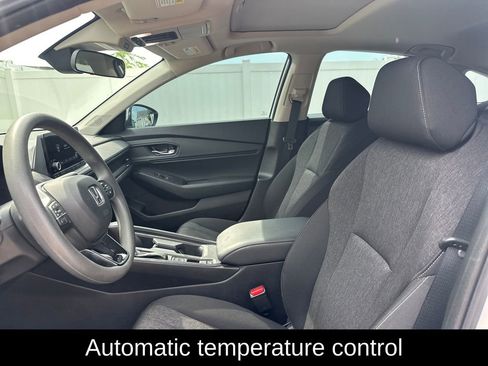 Used 2023 Honda Accord EX image 9