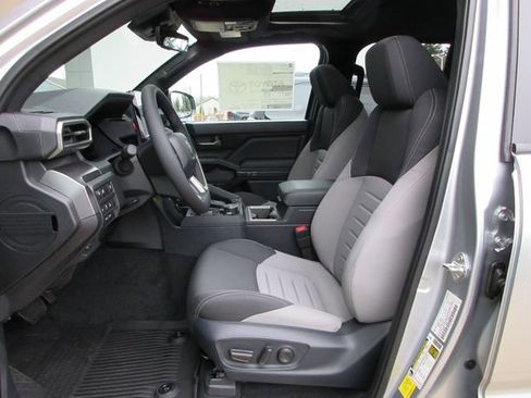 New 2025 Toyota Tacoma TRD Off-Road image 20