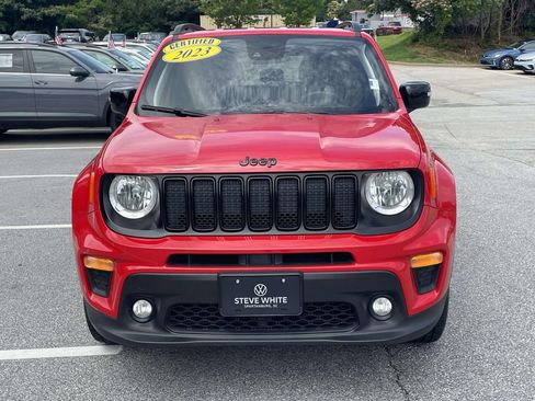 Used 2023 Jeep Renegade Altitude AWD/4WD image 2