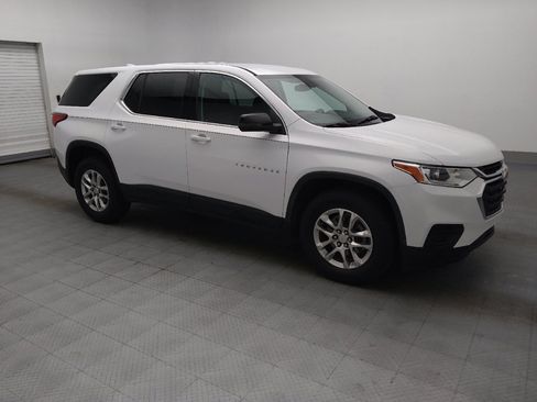 Used 2021 Chevrolet Traverse LS FWD image 11