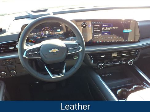 New 2026 Chevrolet Tahoe Premier image 2