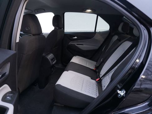 Used 2024 Chevrolet Equinox LS w/ LS Convenience Package AWD/4WD image 11