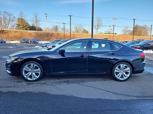 Used 2023 Acura TLX w/ Technology Package image 4