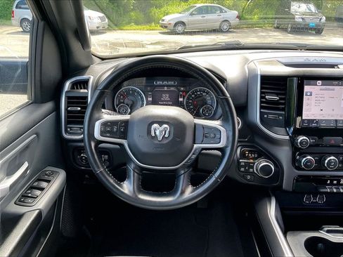 Used 2022 RAM 1500 Big Horn AWD/4WD image 17