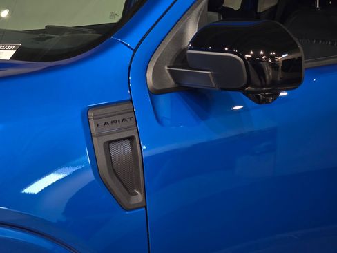 New 2025 Ford Maverick Lariat w/ Black Appearance Package image 13