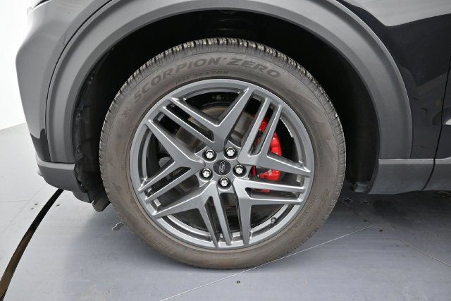 Certified 2026 Ford Explorer ST w/ Sun And Sound Package AWD/4WD image 9