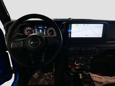 New 2026 Jeep Wrangler Unlimited Rubicon AWD/4WD image 24